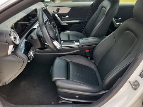 Used 2025 Mercedes-Benz CLA 250 image 11