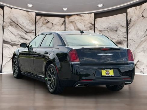 Used 2017 Chrysler 300 S w/ 300S Premium Group AWD/4WD image 7