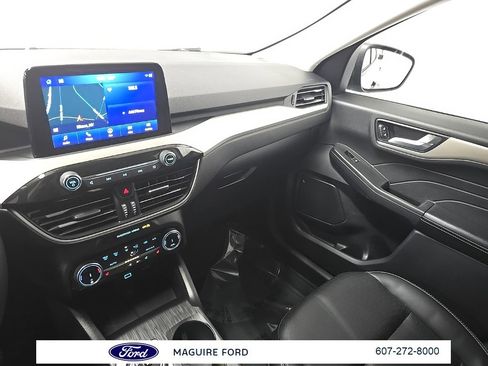 Used 2022 Ford Escape SEL image 29