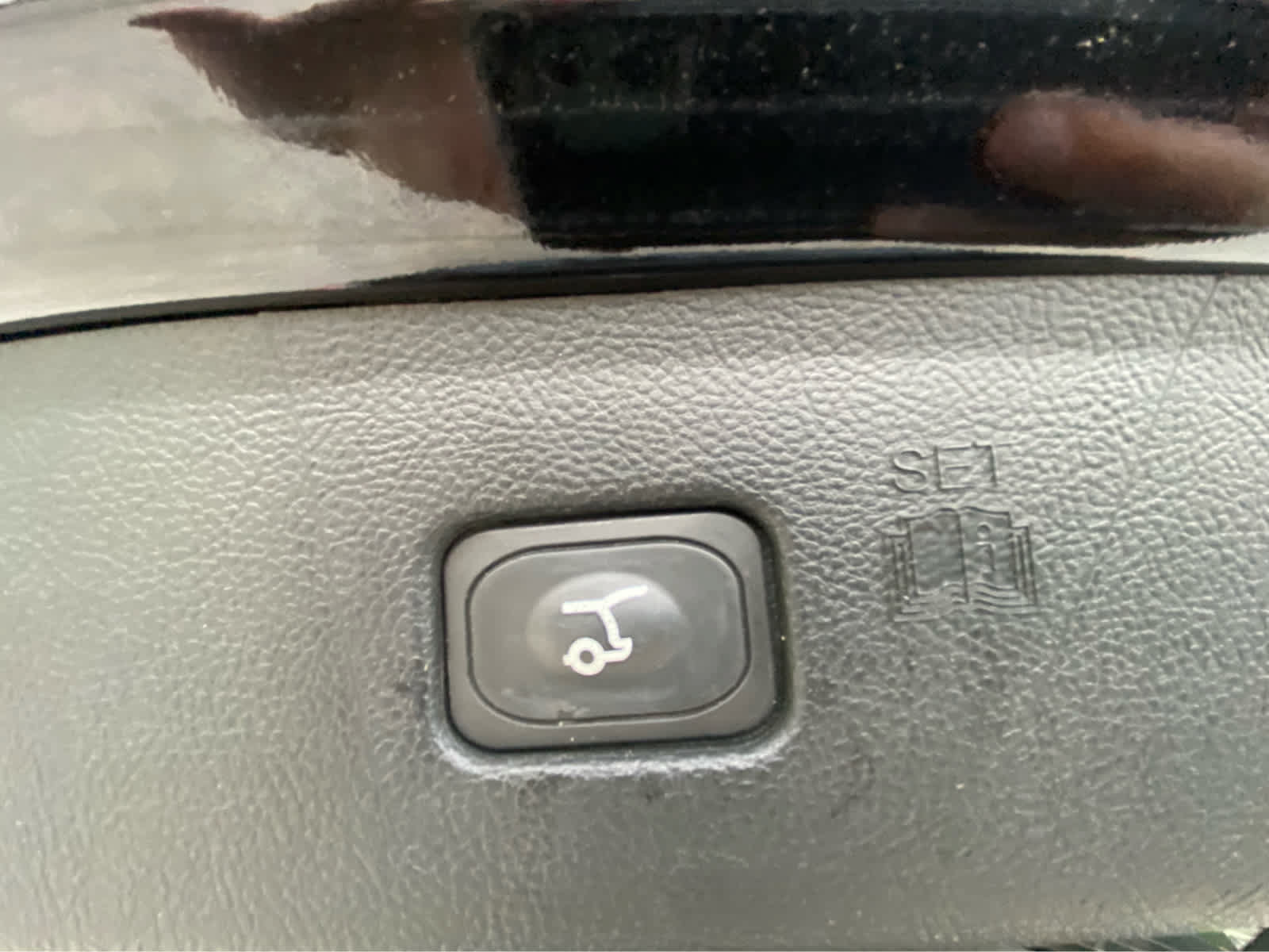 Used 2024 Ford Edge SEL w/ Convenience Package AWD/4WD image 8