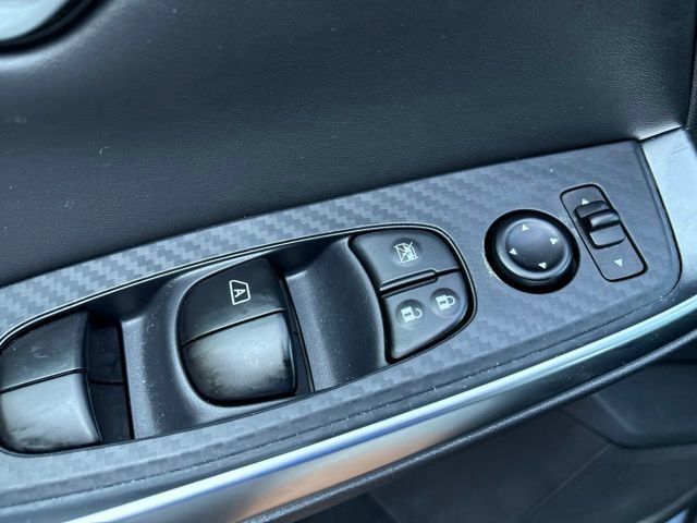 Certified 2024 Nissan Sentra SR FWD image 12