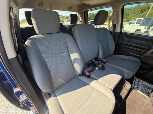 Used 2016 RAM 1500 Express AWD/4WD image 6