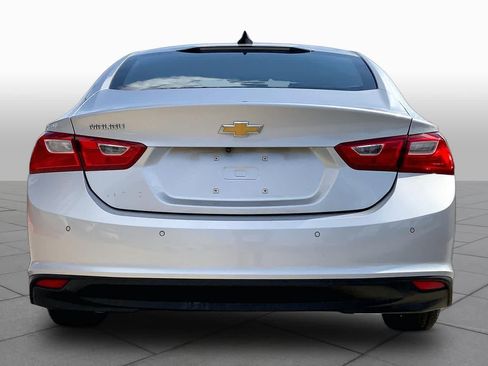 Used 2022 Chevrolet Malibu LS w/ Driver Confidence Package II FWD image 5