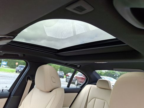 Used 2020 BMW 330i xDrive Sedan w/ Convenience Package AWD/4WD image 14