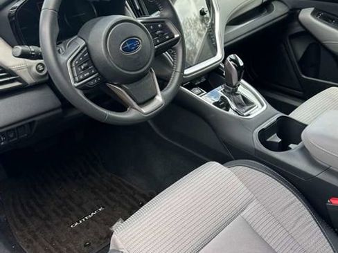 Certified 2025 Subaru Outback Premium AWD/4WD image 16