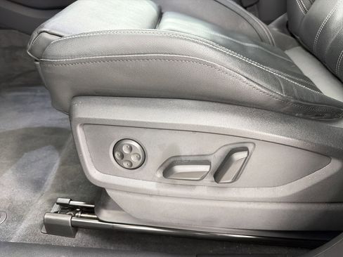 Certified 2023 Audi Q5 2.0T Premium Plus w/ Premium Plus Package AWD/4WD image 13