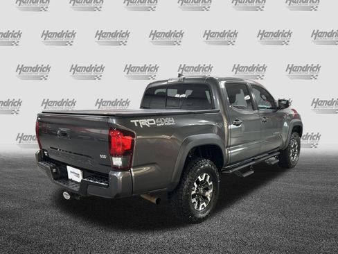 Used 2019 Toyota Tacoma TRD Off-Road w/ Technology Package AWD/4WD image 10