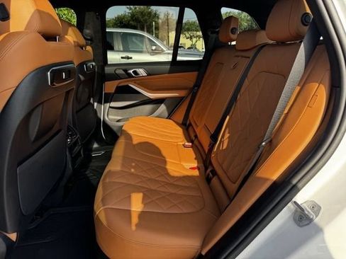 Used 2025 BMW X5 sDrive40i w/ M Sport Package RWD image 22