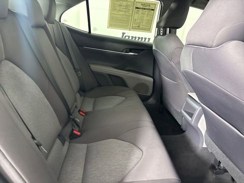 Used 2021 Toyota Camry LE image 25