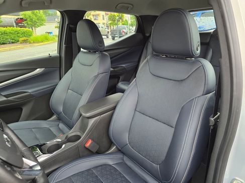Used 2022 Chevrolet Bolt EUV Premier FWD image 21