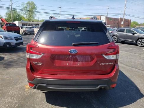 Used 2024 Subaru Forester Premium AWD/4WD image 4