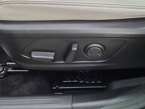 Used 2023 Hyundai Tucson Limited AWD/4WD image 24