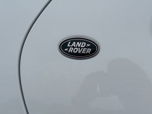 Used 2025 Land Rover Discovery Dynamic SE AWD/4WD image 49
