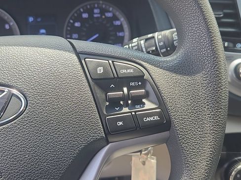 Used 2018 Hyundai Tucson SE AWD/4WD image 19