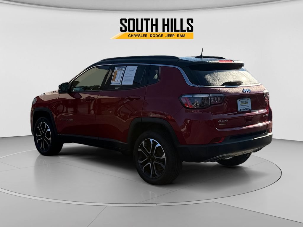 Used 2023 Jeep Compass Limited w/ Sun and Sound Group AWD/4WD image 3