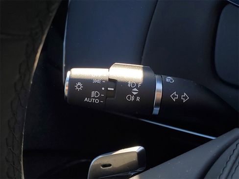 New 2026 Land Rover Range Rover Sport SE image 17