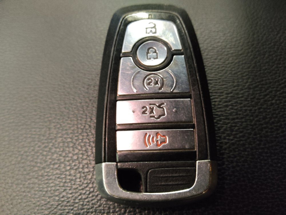Used 2018 Ford Explorer Sport w/ Equipment Group 401A AWD/4WD image 32