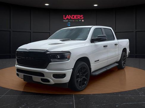 Used 2023 RAM 1500 Laramie AWD/4WD image 1