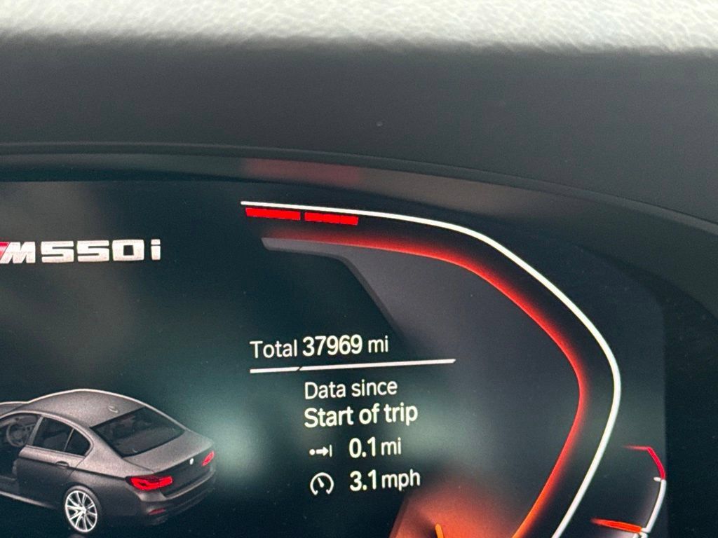 Used 2020 BMW M550i xDrive AWD/4WD image 15