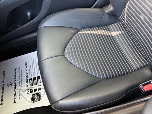 Used 2023 Toyota Camry SE image 28