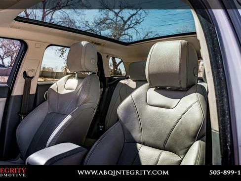 Used 2016 Land Rover Range Rover Evoque HSE image 14