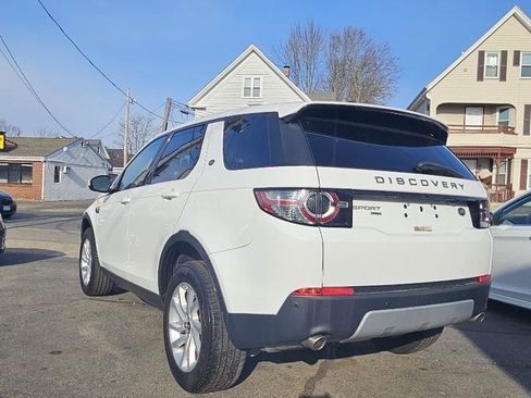Used 2019 Land Rover Discovery Sport HSE image 4