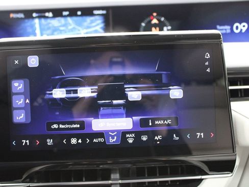 New 2026 Lincoln Nautilus Premier image 44