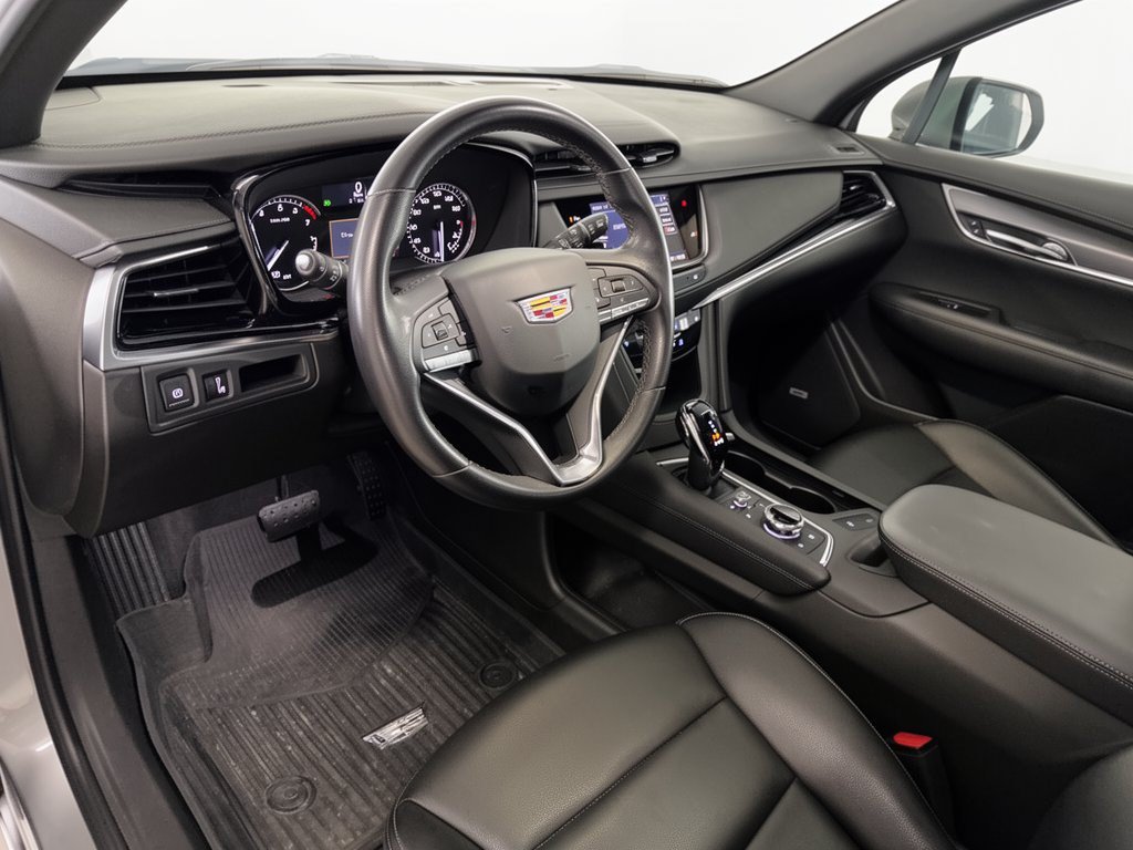 Used 2024 Cadillac XT6 Luxury FWD image 4