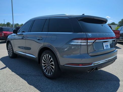 Used 2023 Lincoln Aviator Reserve w/ Equipment Group 201A RWD image 6