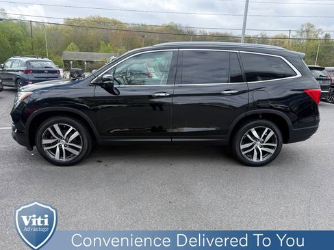 Used 2018 Honda Pilot Touring image 5