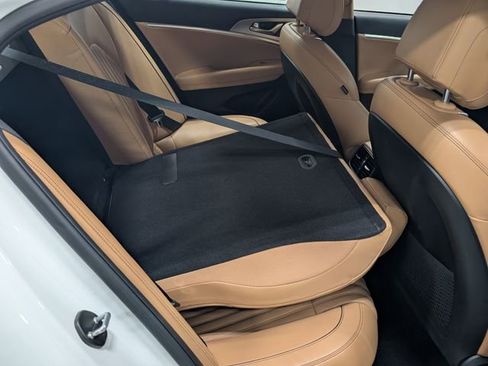 Used 2022 Genesis G70 3.3T image 38