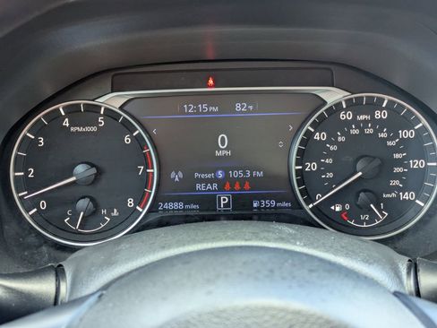 Used 2025 Nissan Altima 2.5 SV FWD image 23