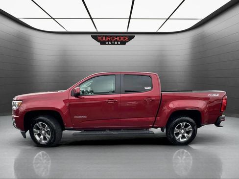 Used 2017 Chevrolet Colorado Z71 image 2