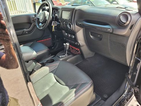 Certified 2018 Jeep Wrangler Rubicon image 17