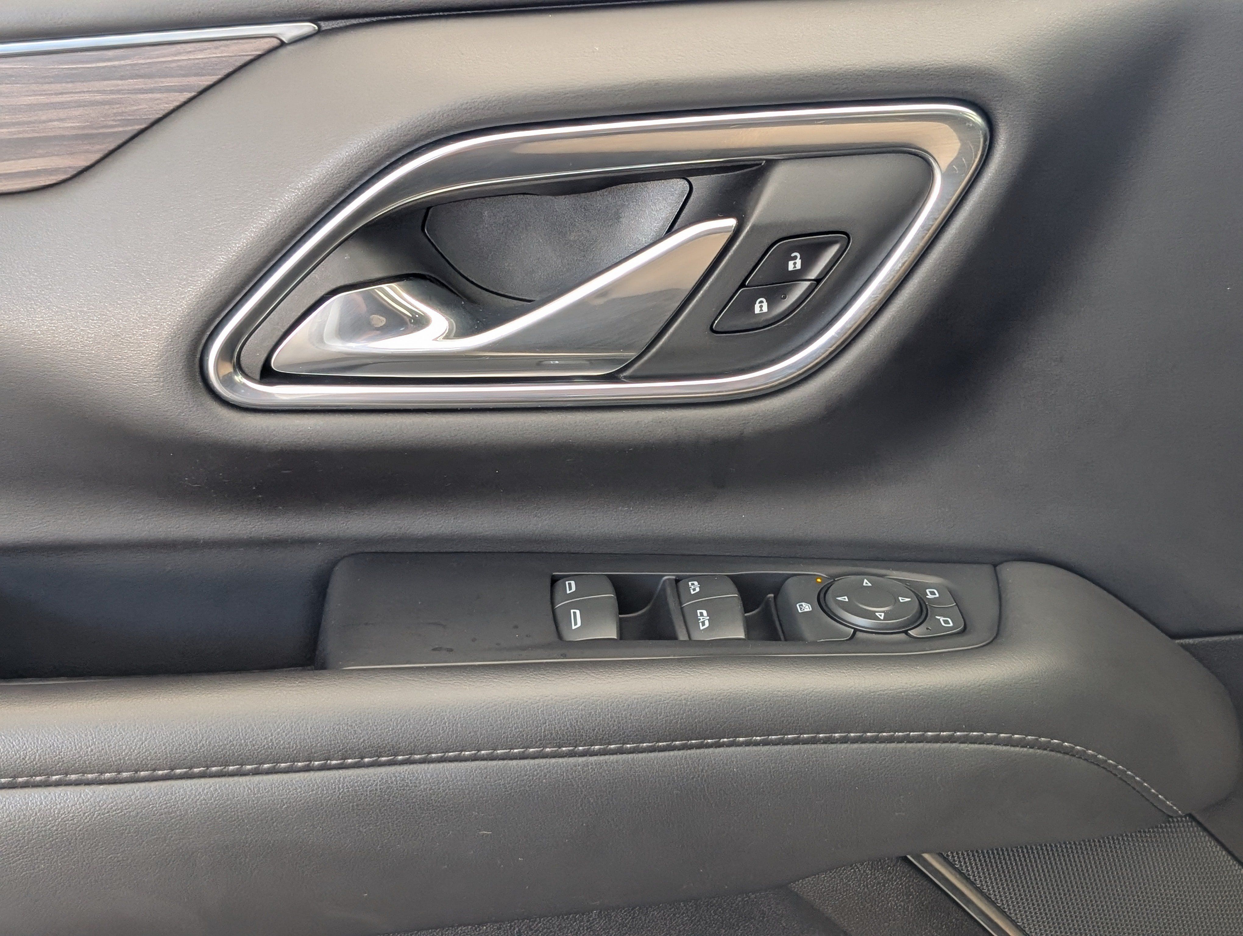 Used 2021 Chevrolet Tahoe LS AWD/4WD image 15