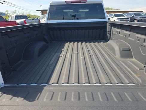Used 2025 Chevrolet Silverado 3500 W/T AWD/4WD image 18