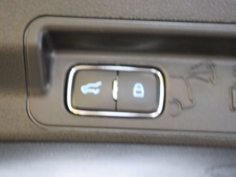 Used 2025 Ford Explorer ST-Line RWD image 52