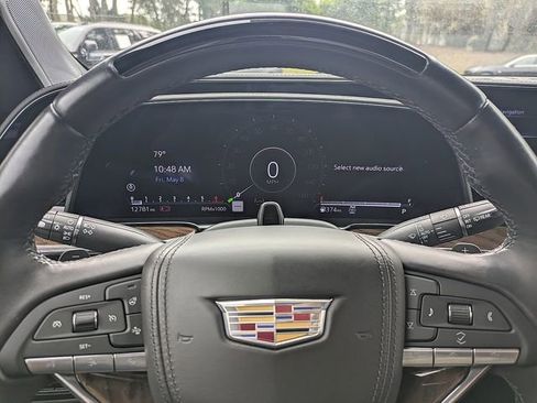 Certified 2024 Cadillac Escalade ESV Premium Luxury Platinum AWD/4WD image 34