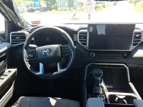 New 2026 Toyota Tundra Limited AWD/4WD image 8