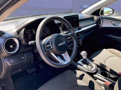 Used 2024 Kia Forte LX FWD image 17