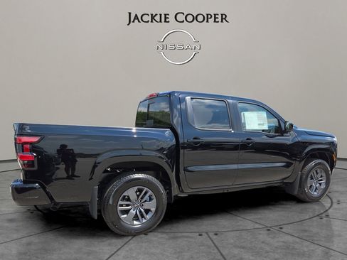 New 2025 Nissan Frontier SV image 5