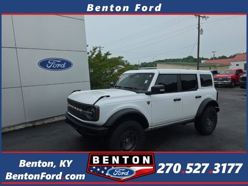 Used 2025 Ford Bronco Badlands AWD/4WD image 1