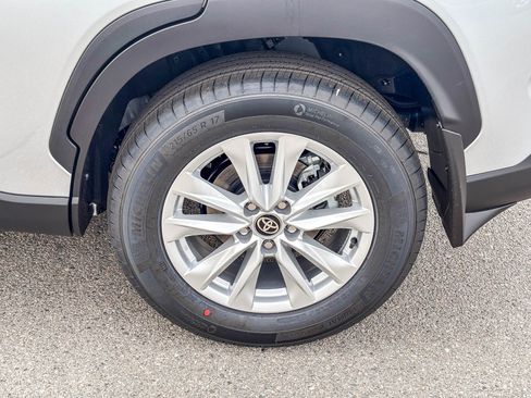 New 2026 Toyota Corolla Cross LE FWD image 12