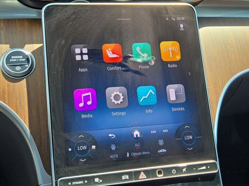 Used 2025 Mercedes-Benz C 300 Sedan image 19