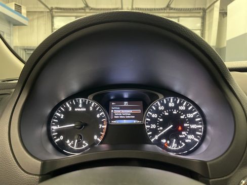 Used 2018 Nissan Altima 2.5 S w/ S Convenience Package image 16