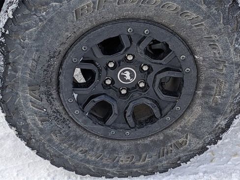 Used 2023 Ford Bronco Wildtrak image 10