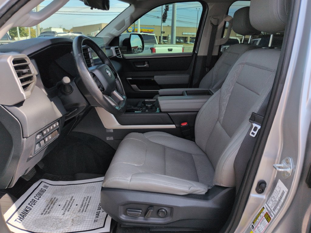 Used 2024 Toyota Tundra Limited AWD/4WD image 9