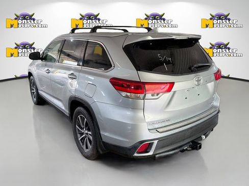 Used 2019 Toyota Highlander AWD V6 image 6