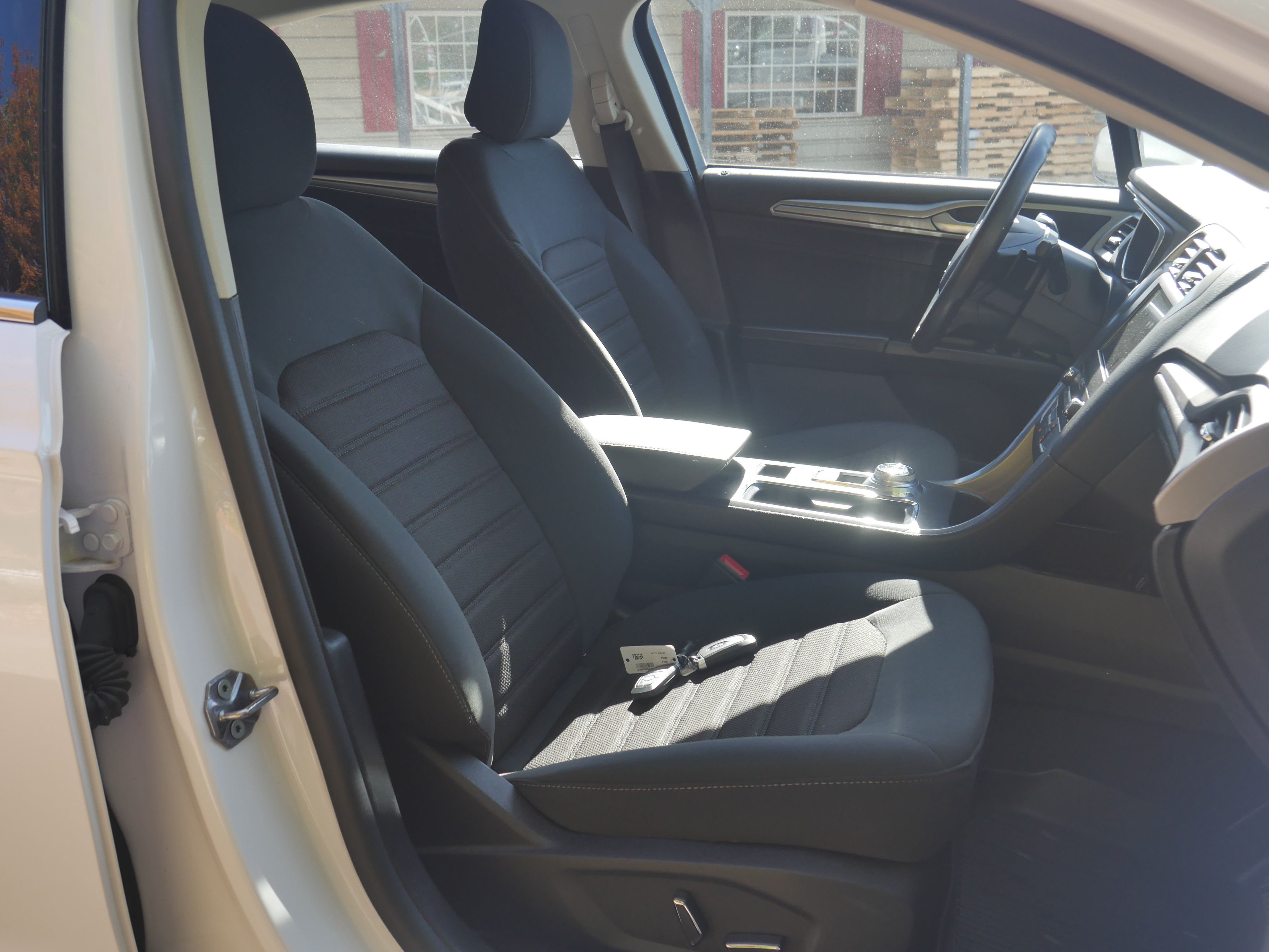 Used 2020 Ford Fusion SE AWD/4WD image 22