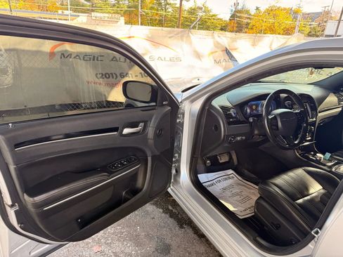 Used 2020 Chrysler 300 S image 14